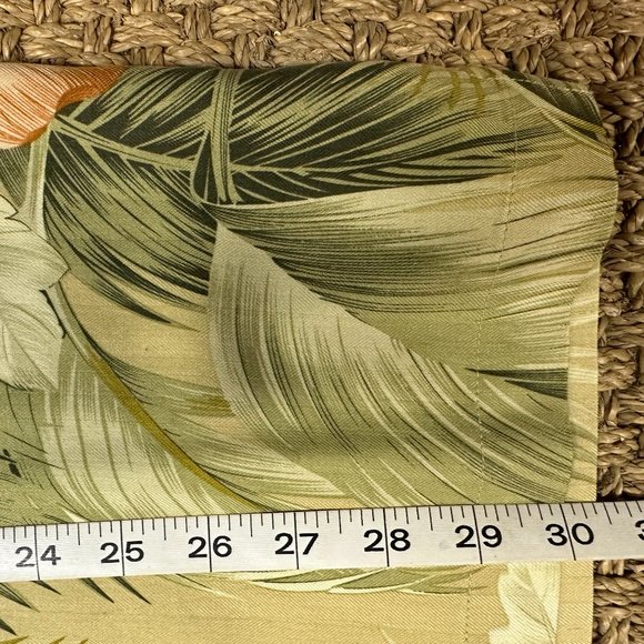 TOMMY BAHAMA HAWAIIAN SHIRT - Picture 2 of 6